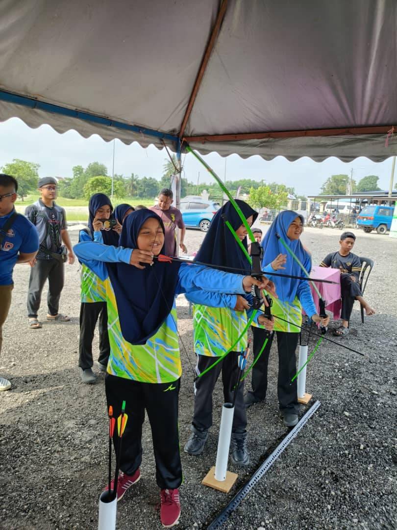 MEMANAH BERSAMA AADK DAN KOMUNITI SEKITAR MASJID KG JAWA SEGAMAT