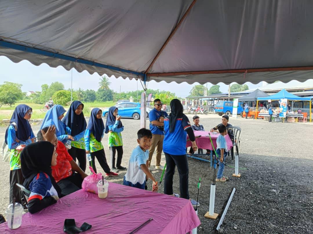 MEMANAH BERSAMA AADK DAN KOMUNITI SEKITAR MASJID KG JAWA SEGAMAT