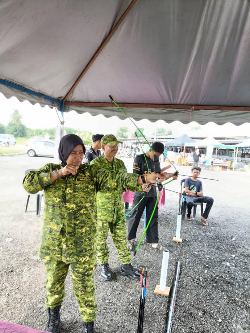 MEMANAH BERSAMA AADK DAN KOMUNITI SEKITAR MASJID KG JAWA SEGAMAT
