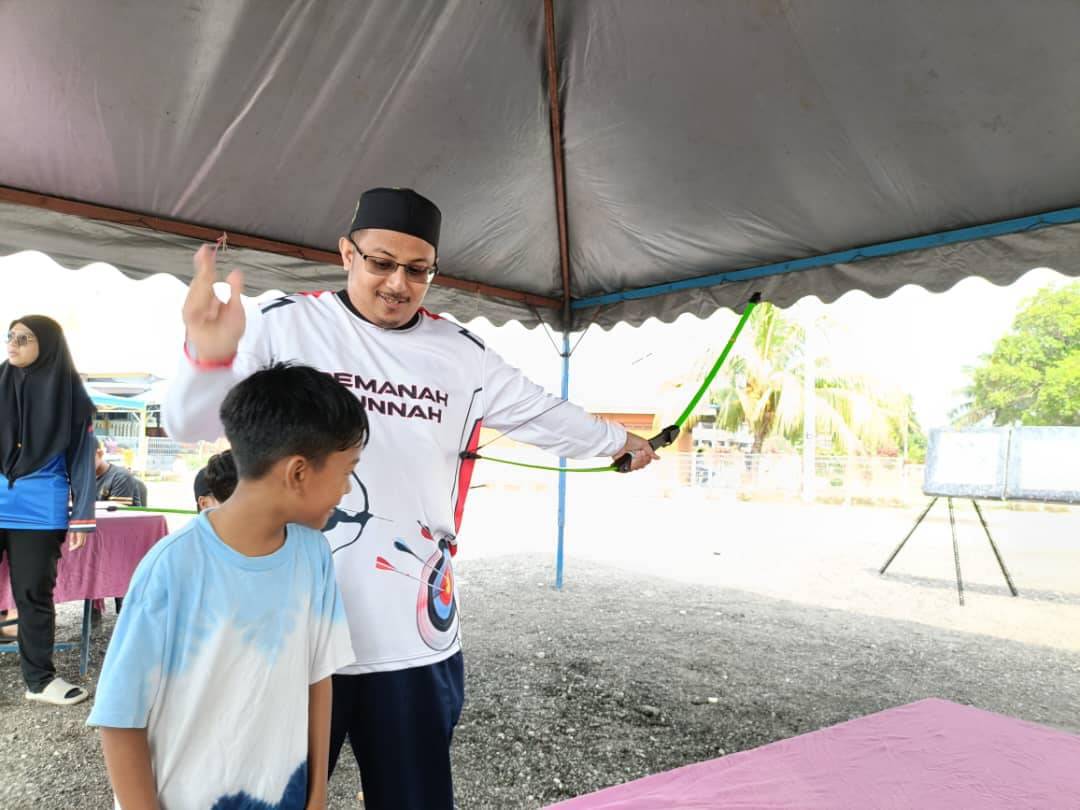 MEMANAH BERSAMA AADK DAN KOMUNITI SEKITAR MASJID KG JAWA SEGAMAT
