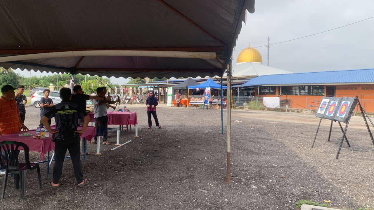 MEMANAH BERSAMA AADK DAN KOMUNITI SEKITAR MASJID KG JAWA SEGAMAT